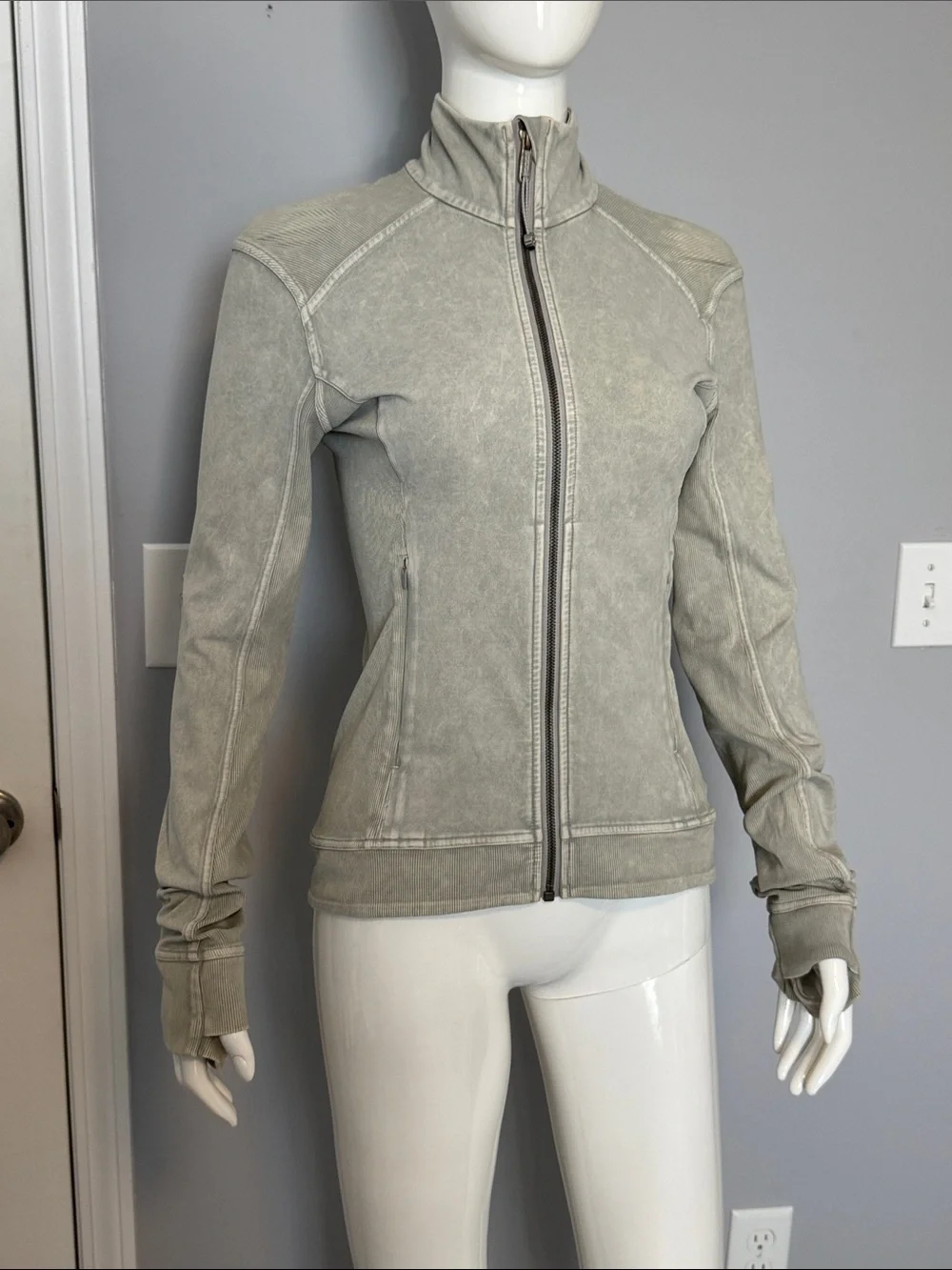Lululemon Cut Class Jacket in Washed French Clay